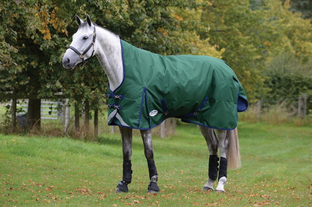 WeatherBeeta ComFiTec Essential Turnout Blanket (220g Medium) — Performance Horse  Blankets